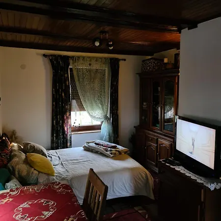 Vikendica Sa Djakuzijem Borik